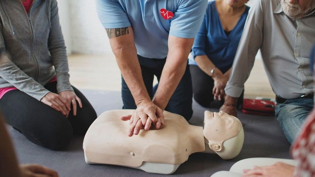 Curso de Noções Básicas em Primeiros Socorros 80h